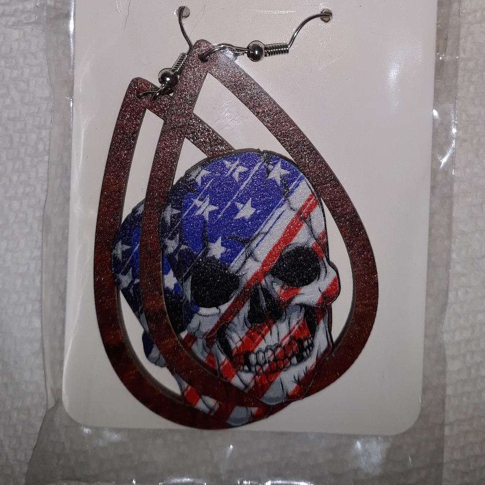 Fourth of July Earrings SKULL  Teardrop wood acrylic patriotic 925 ss wires NEW - Picture 12 of 13
